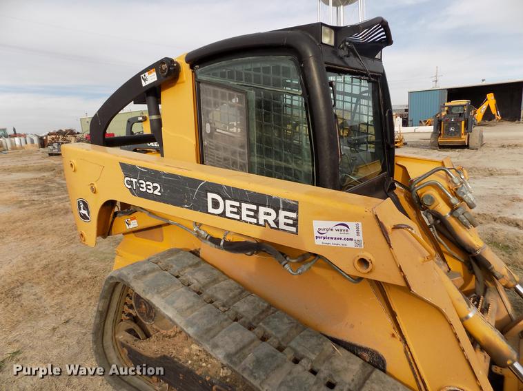 image for item DB9035 2009 John Deere CT332 skid steer
