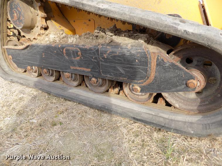 image for item DB9035 2009 John Deere CT332 skid steer