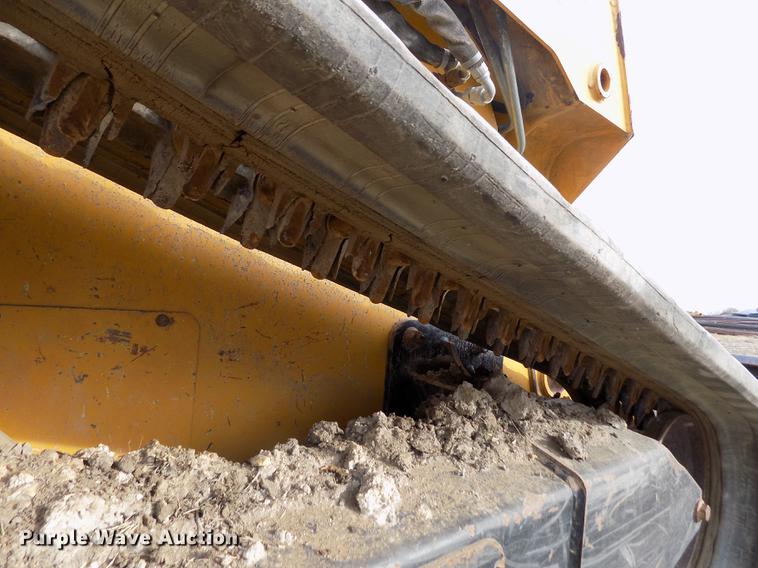 image for item DB9035 2009 John Deere CT332 skid steer