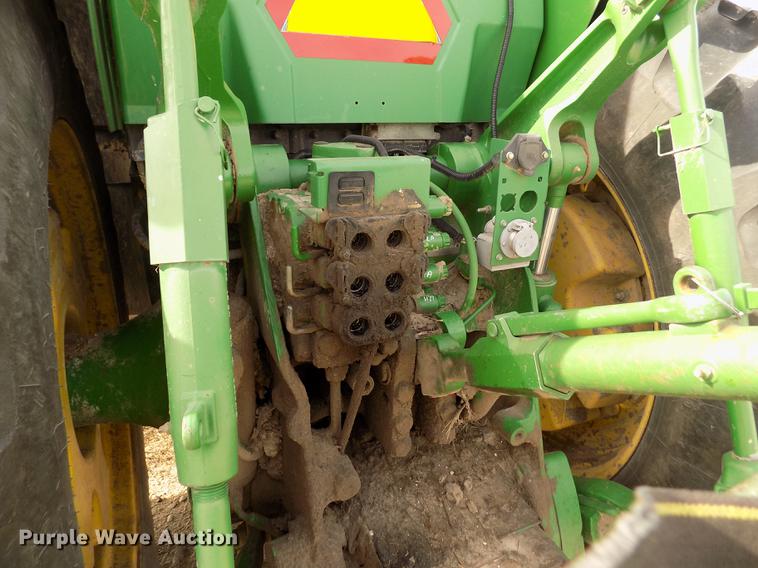 image for item DB9038 2002 John Deere 8320 MFWD tractor