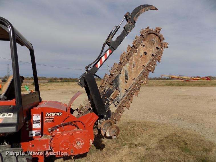 image for item DY9113 2014 Ditch Witch RT100 trencher