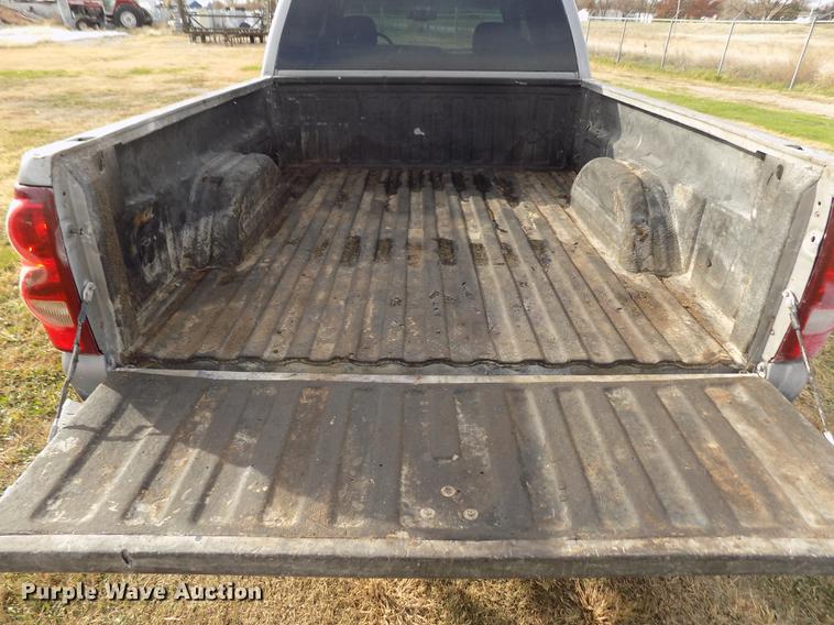 image for item DY9114 2003 Chevrolet Silverado 2500HD LT Crew Cab pickup truck