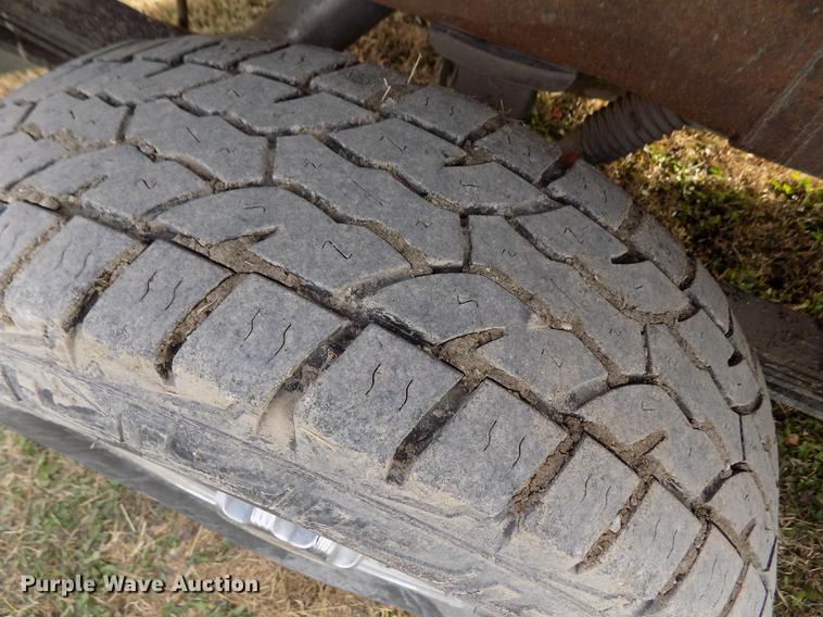 image for item DY9114 2003 Chevrolet Silverado 2500HD LT Crew Cab pickup truck