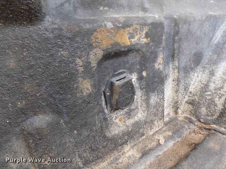 image for item DY9114 2003 Chevrolet Silverado 2500HD LT Crew Cab pickup truck