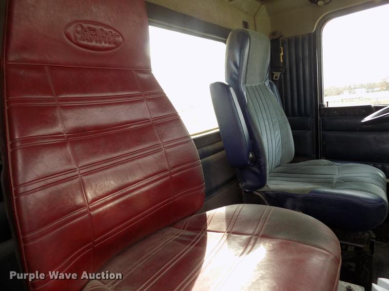 image for item DY9118 1998 Kenworth T800 semi truck