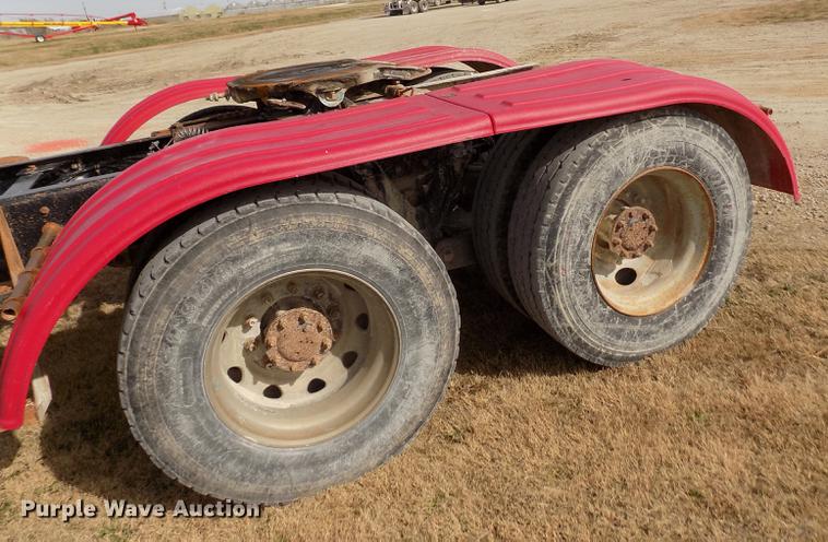 image for item DY9118 1998 Kenworth T800 semi truck