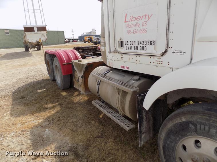 image for item DY9118 1998 Kenworth T800 semi truck