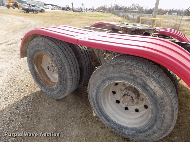 image for item DY9118 1998 Kenworth T800 semi truck