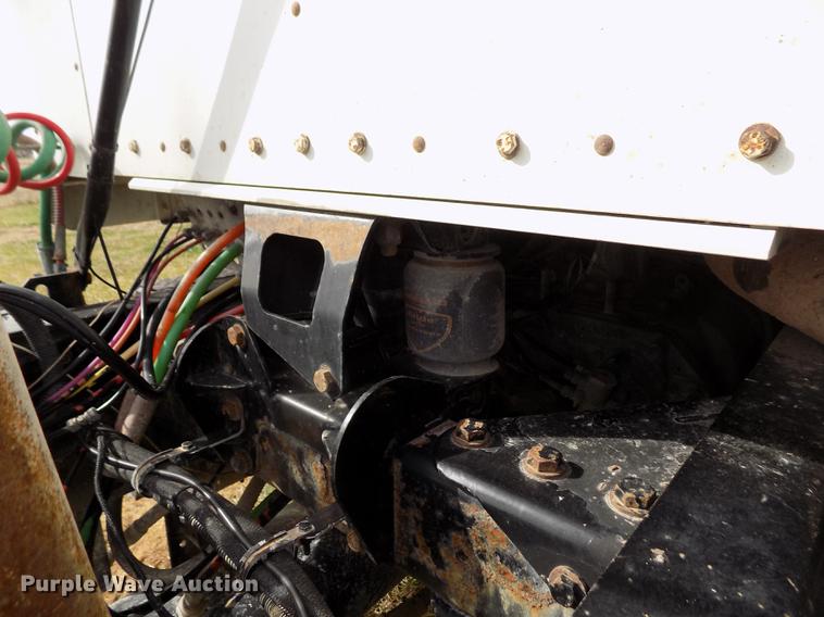 image for item DY9118 1998 Kenworth T800 semi truck