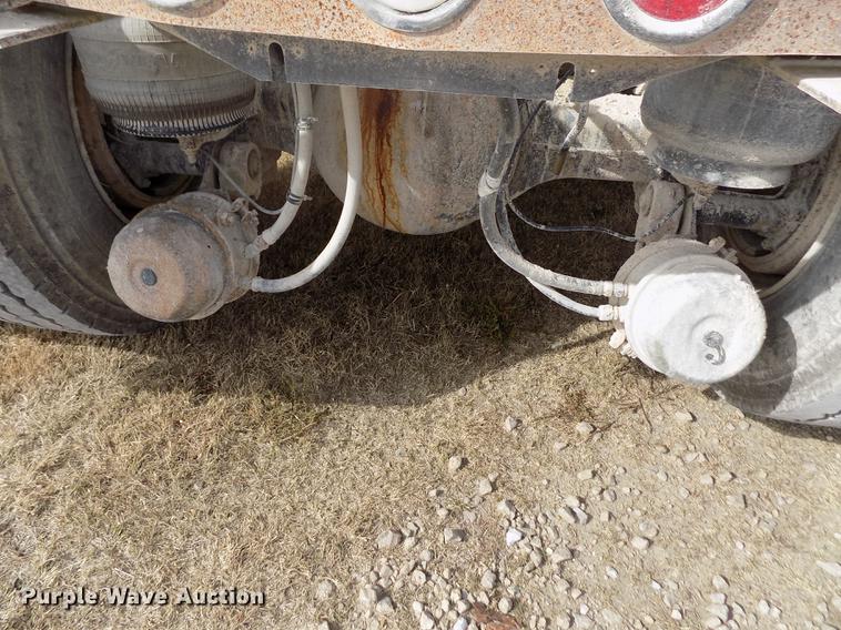 image for item DY9118 1998 Kenworth T800 semi truck