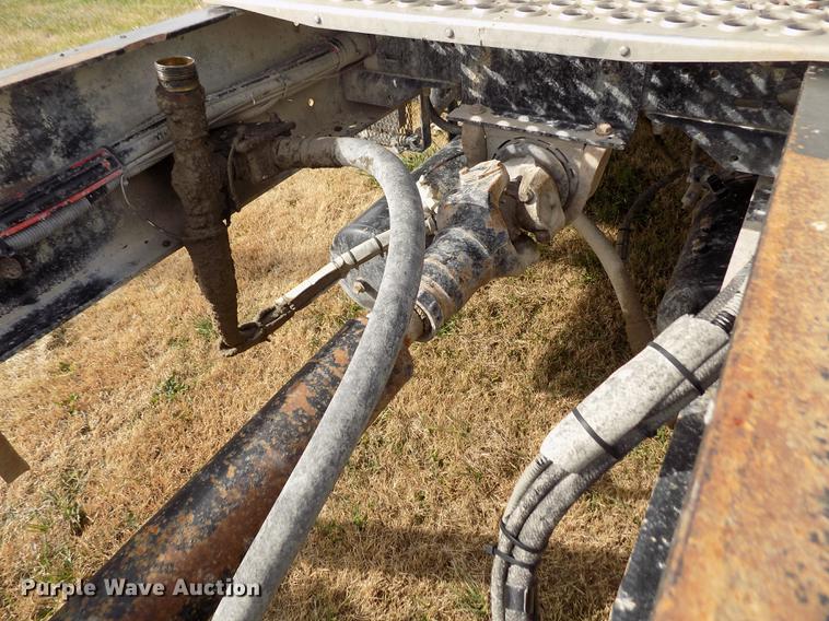 image for item DY9118 1998 Kenworth T800 semi truck