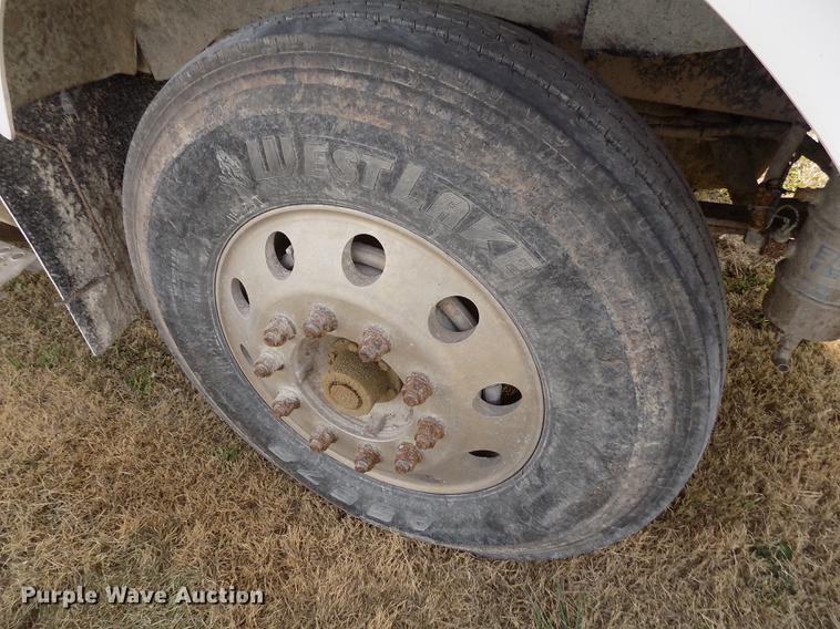 image for item DY9118 1998 Kenworth T800 semi truck