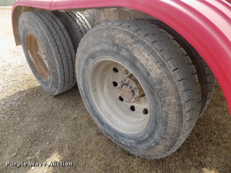 image for item DY9118 1998 Kenworth T800 semi truck