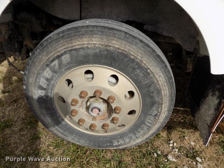 image for item DY9118 1998 Kenworth T800 semi truck