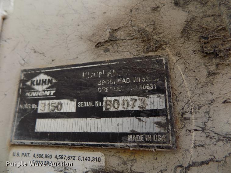 image for item DY9123 2001 International 4900 feed mixer truck