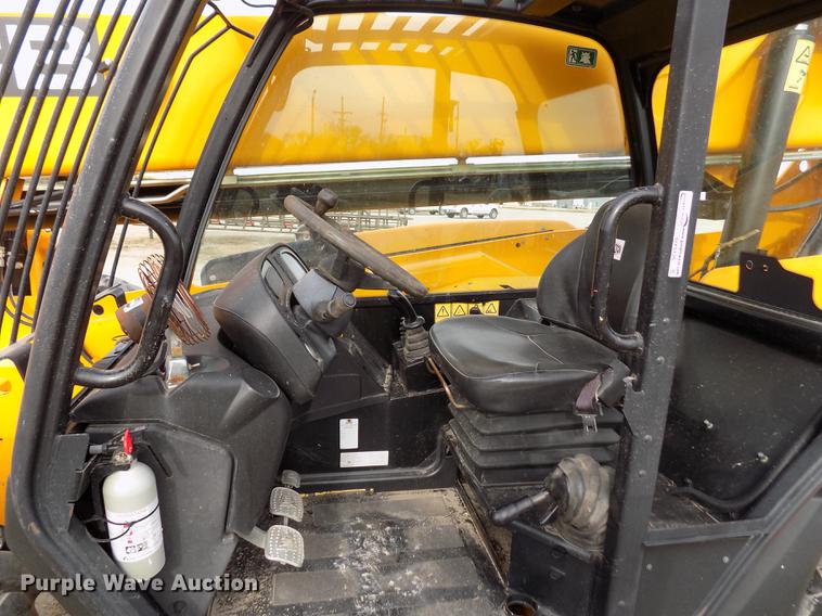 image for item DY9126 2012 JCB 506-36 telehandler