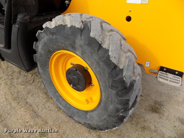 image for item DY9126 2012 JCB 506-36 telehandler