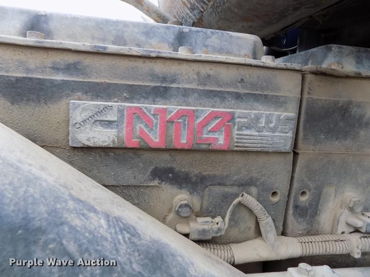 image for item DY9129 1997 Freightliner FL120 semi truck