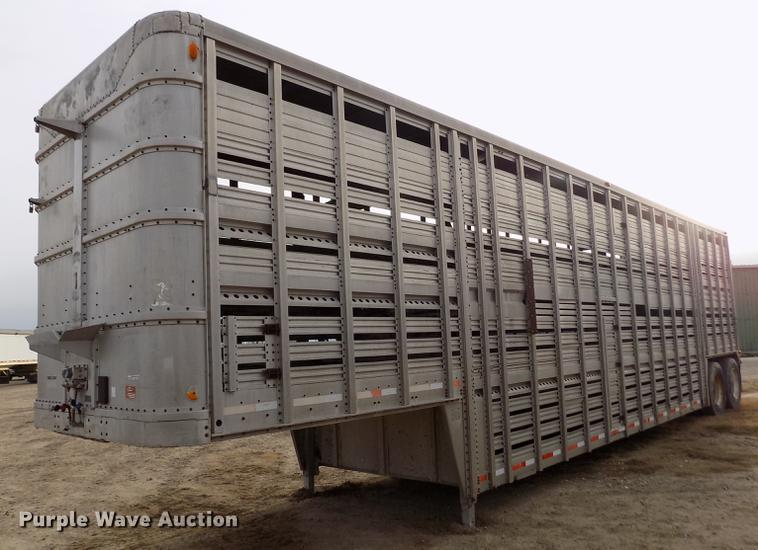image for item DY9130 1974 Wilson Cattle Pot livestock trailer
