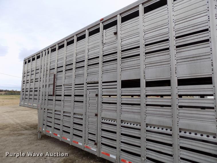 image for item DY9130 1974 Wilson Cattle Pot livestock trailer