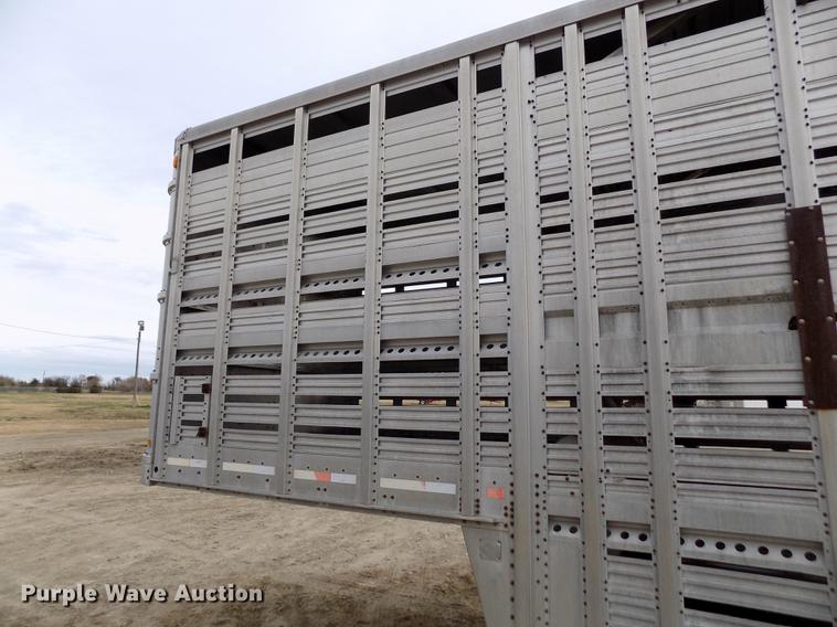 image for item DY9130 1974 Wilson Cattle Pot livestock trailer