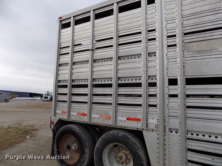 image for item DY9130 1974 Wilson Cattle Pot livestock trailer