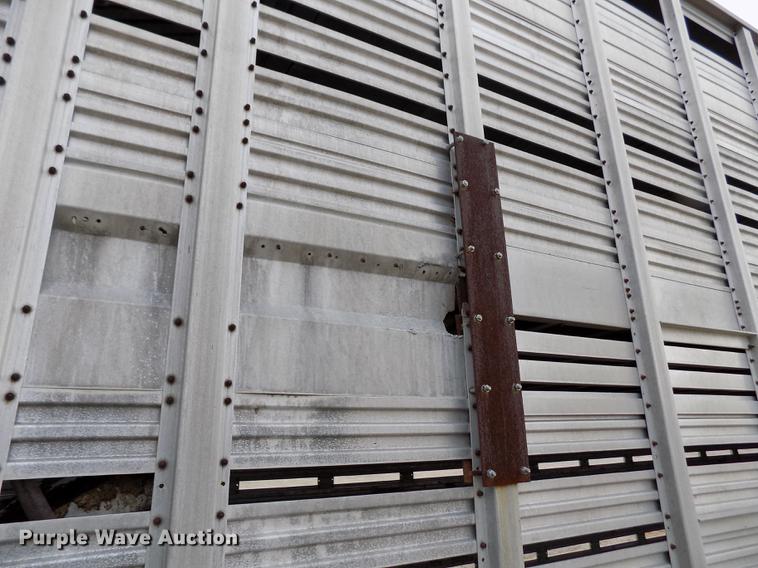 image for item DY9130 1974 Wilson Cattle Pot livestock trailer
