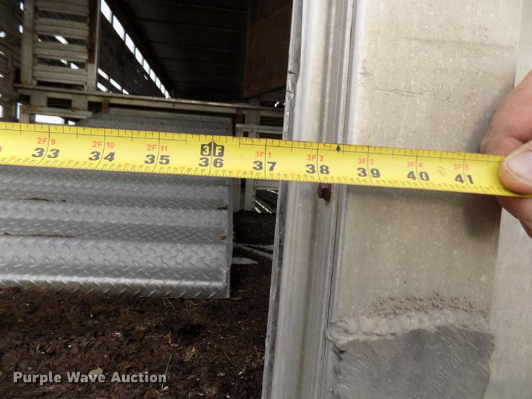 image for item DY9130 1974 Wilson Cattle Pot livestock trailer