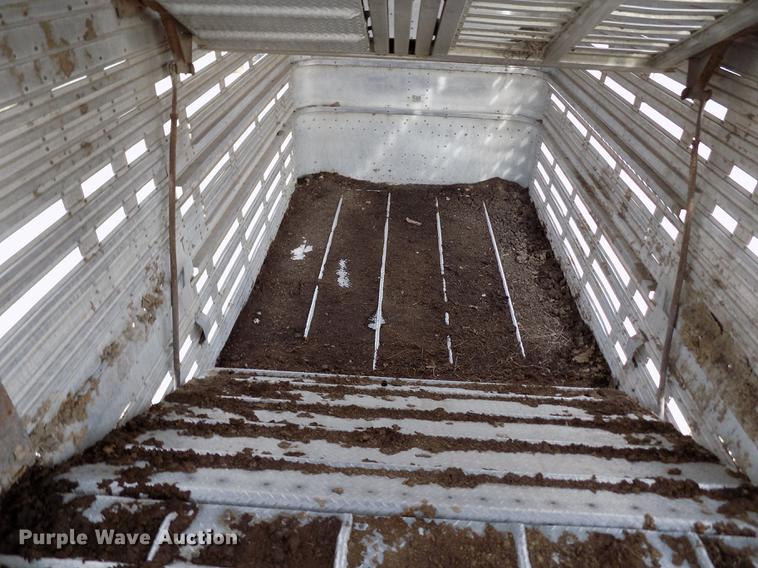 image for item DY9130 1974 Wilson Cattle Pot livestock trailer