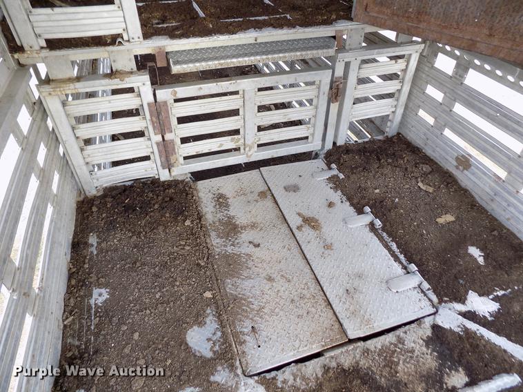 image for item DY9130 1974 Wilson Cattle Pot livestock trailer