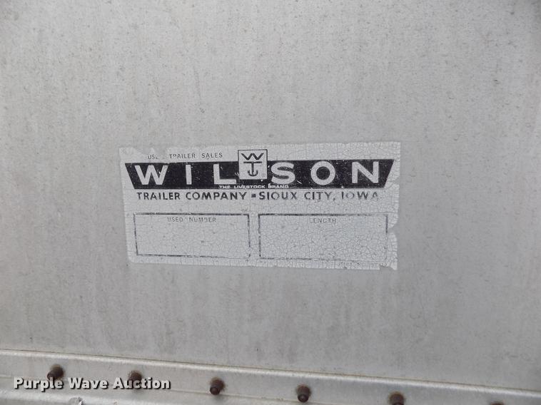 image for item DY9130 1974 Wilson Cattle Pot livestock trailer