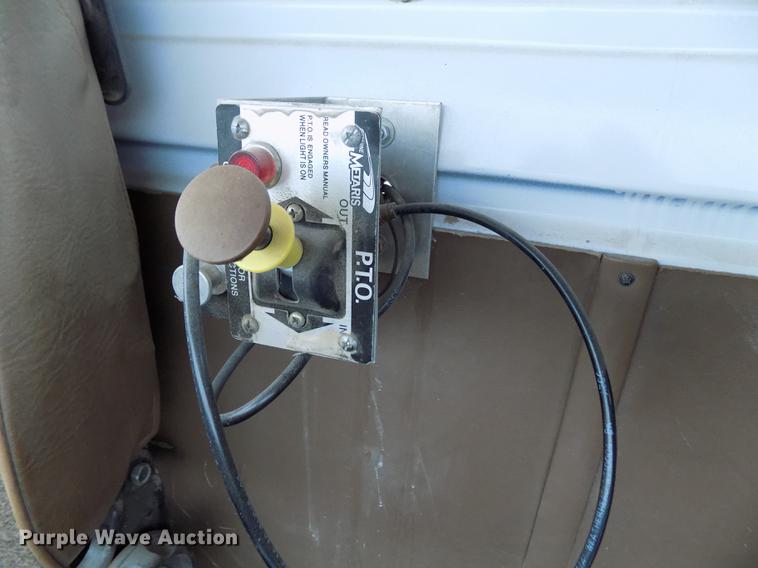 image for item DY9131 1991 Ford L9000 semi truck