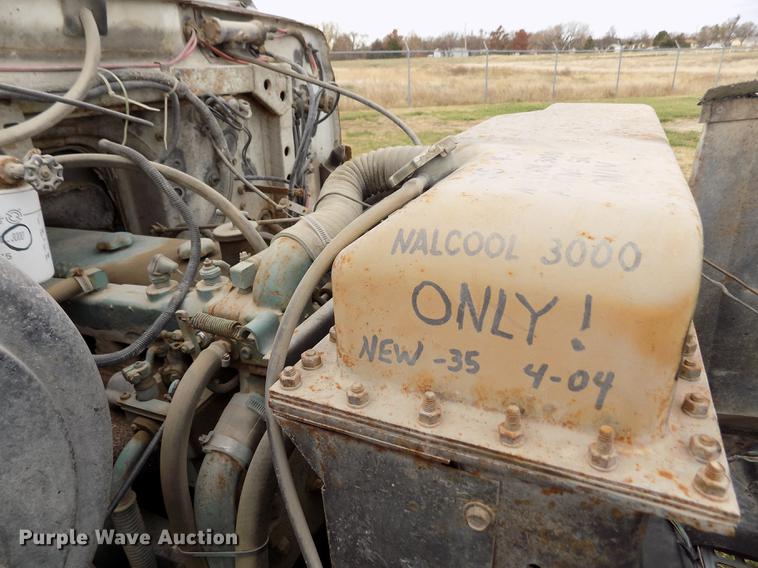 image for item DY9132 1975 GMC semi truck