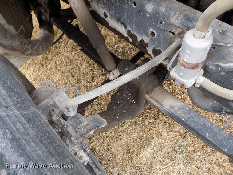 image for item DY9132 1975 GMC semi truck