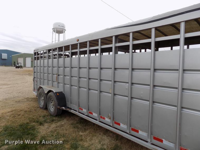 image for item DY9134 2004 Travalong livestock trailer