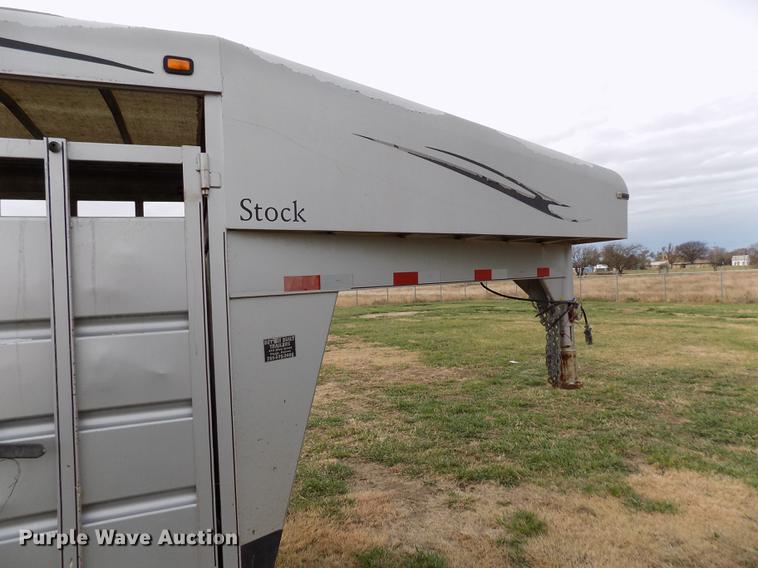 image for item DY9134 2004 Travalong livestock trailer