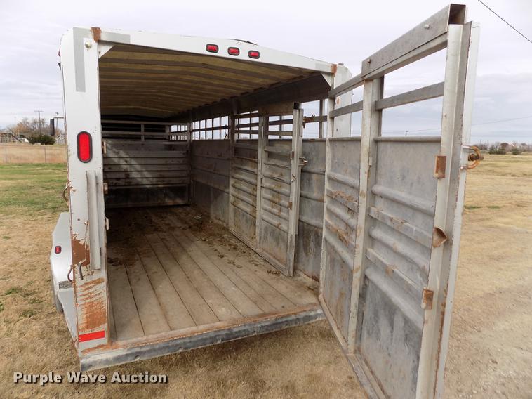 image for item DY9134 2004 Travalong livestock trailer