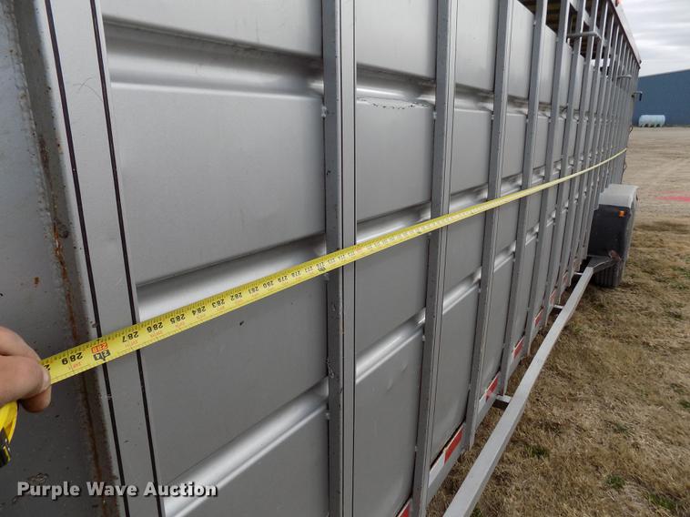 image for item DY9134 2004 Travalong livestock trailer