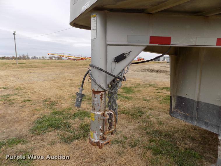 image for item DY9134 2004 Travalong livestock trailer