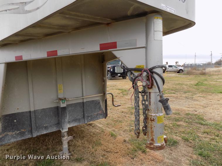 image for item DY9134 2004 Travalong livestock trailer