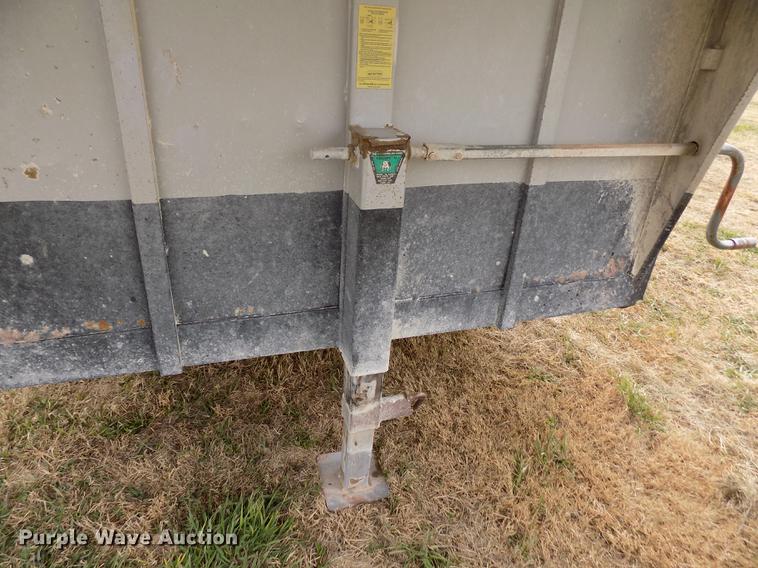 image for item DY9134 2004 Travalong livestock trailer