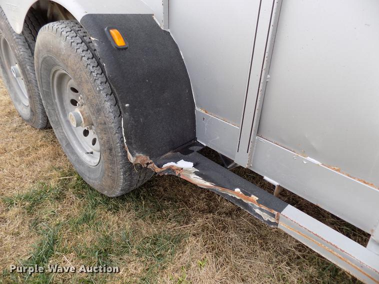 image for item DY9134 2004 Travalong livestock trailer