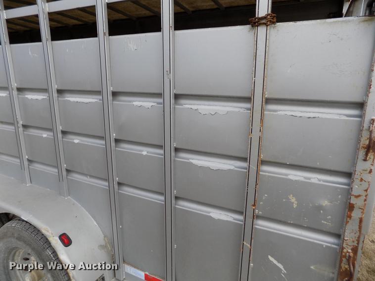 image for item DY9134 2004 Travalong livestock trailer