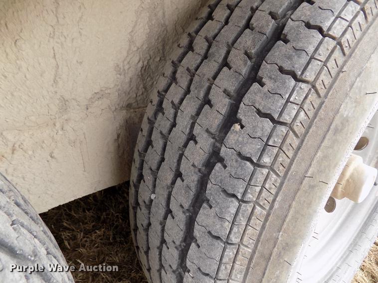 image for item DY9134 2004 Travalong livestock trailer