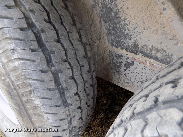 image for item DY9134 2004 Travalong livestock trailer