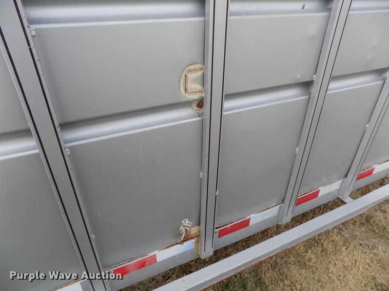 image for item DY9134 2004 Travalong livestock trailer