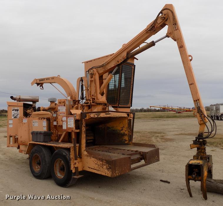 image for item DY9137 2000 Bandit 1850 wood grinder/chipper
