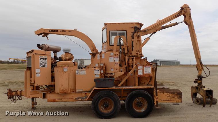 image for item DY9137 2000 Bandit 1850 wood grinder/chipper