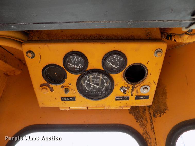 image for item DY9137 2000 Bandit 1850 wood grinder/chipper