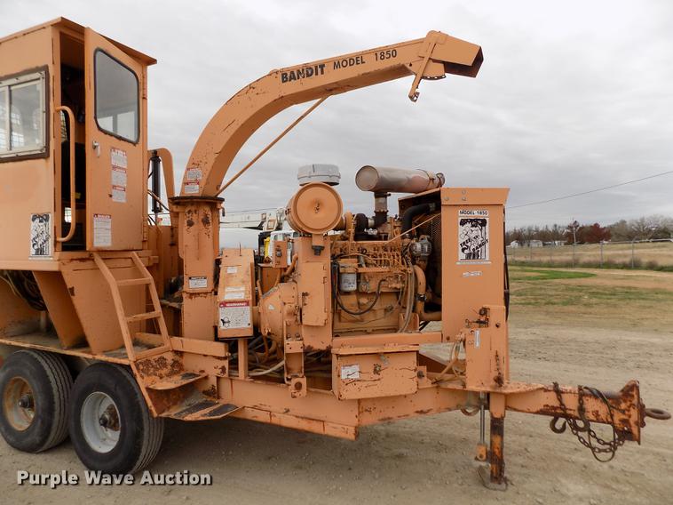 image for item DY9137 2000 Bandit 1850 wood grinder/chipper